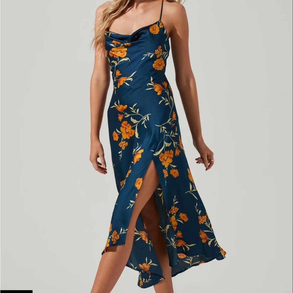 New without tags ASTR The Label Gaia Flora Midi Dress